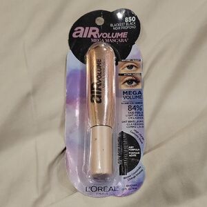 L'Oreal Air Volume Mega Mascara in Black